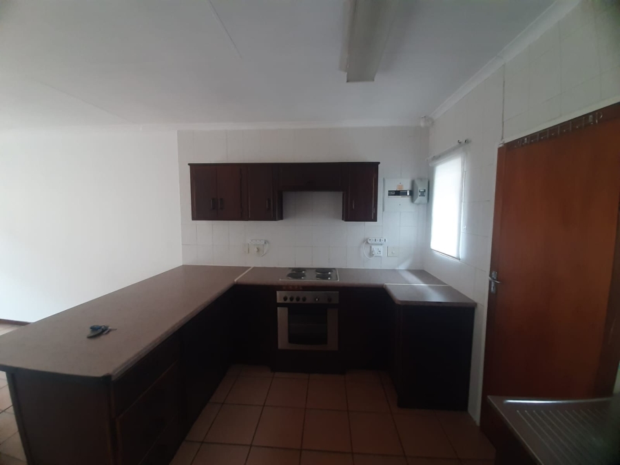 2 Bedroom Property for Sale in Lower Bo-dorp North West